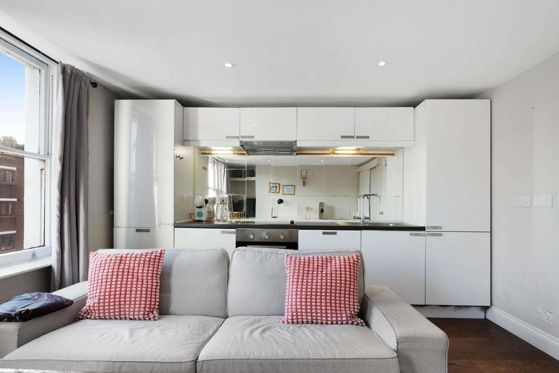 Modernised Apartments 1 And 2 Bedrooms Option Terrace And Balcony High Street London Exterior foto